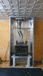 Mise en place et raccordement de l’insert en conduit de fumée rigide ovale
