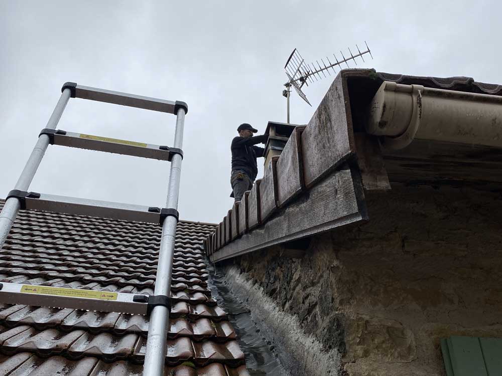 intervention-toit-raccordement-conduit-cheminee