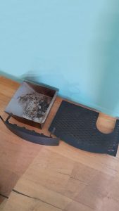 Démontage des plaques intérieures en vermiculites
