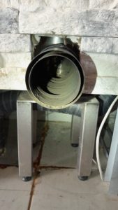 Ramonage propre du conduit de cheminée
