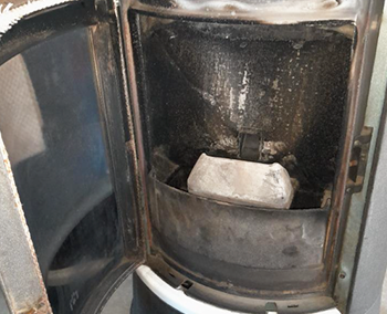 poussiere-cendres-poele-rendez-vous