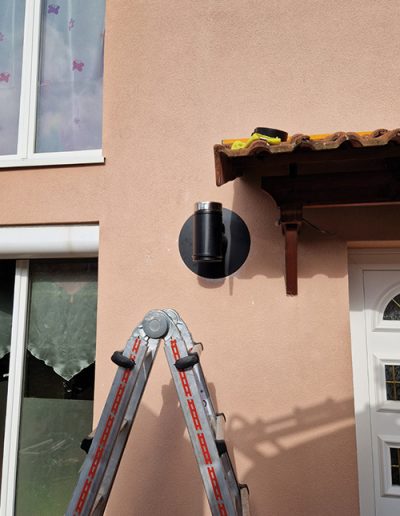 technicien-creation-sortie-de-toit-conduit-cheminée-poele-saint-quentin-fallavier