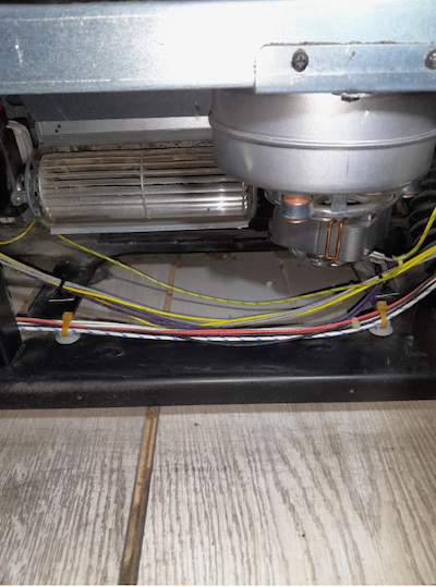 entretien-ramonage-poêle-à-pellets-MCZ-Chavanoz-38-5 chassis Venus 3 plus